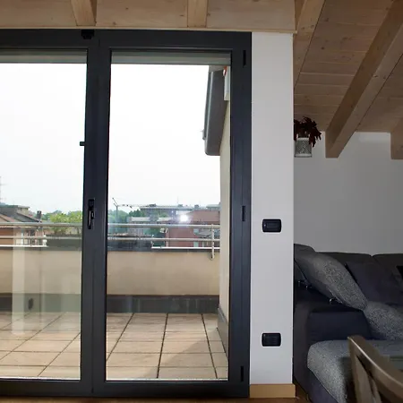 Stupenda Mansarda Con Balcone